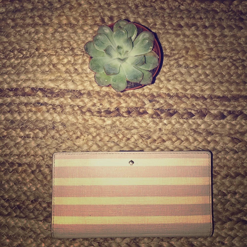 Very loved ♠️ kate spade ♠️ wallet